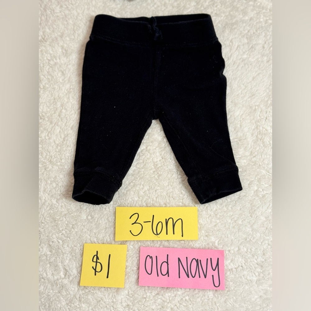 ❤️NWOT Infant Ruffled Bottom Old Navy Black Leggings, 3-6 Months